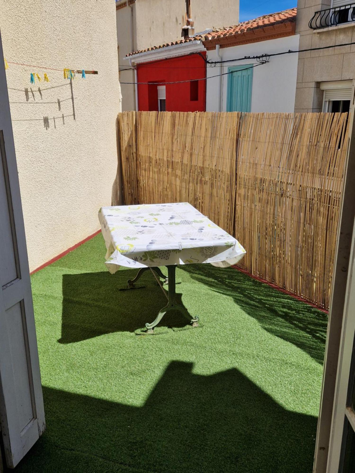 Appartement Avec Terrasse Saint Laurent De La Salanque Exterior foto